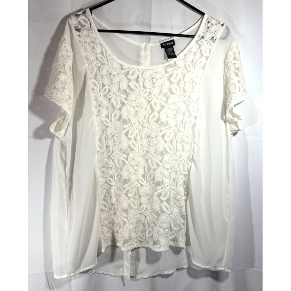 Torrid White Lace Short Sleeve Semi-Sheer Blouse Size 0 (L)